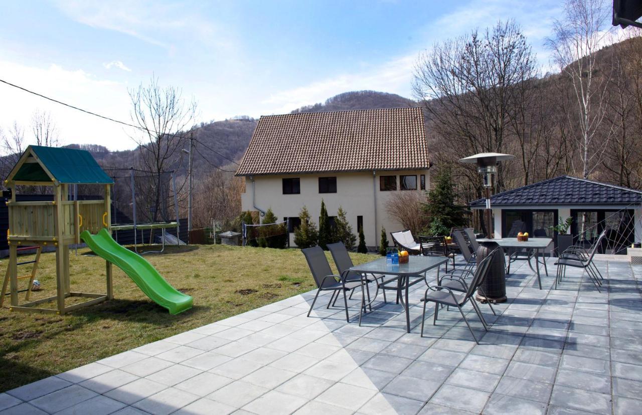 Mira By Atra Bed & Breakfast Tesila Exterior photo