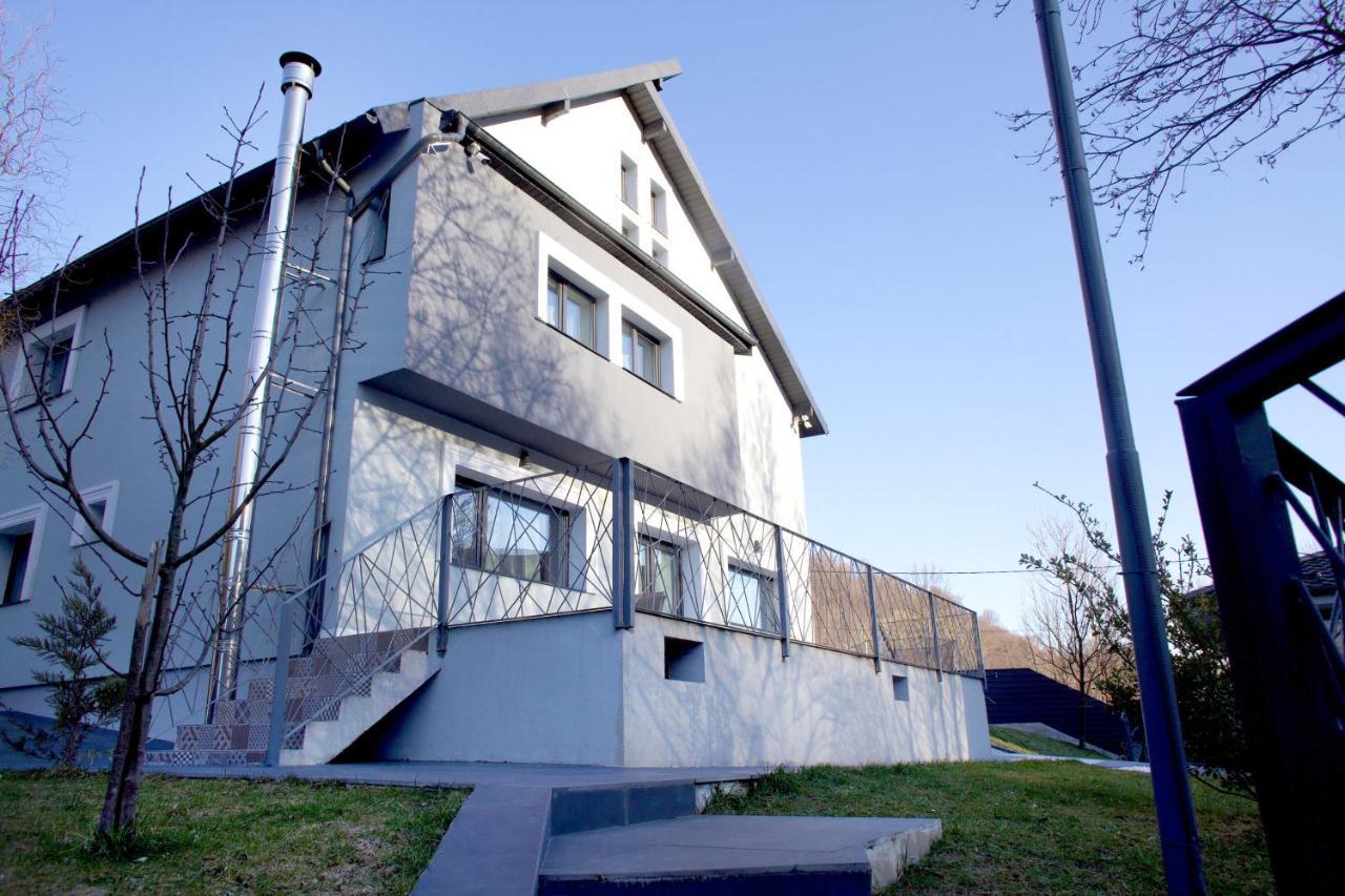 Mira By Atra Bed & Breakfast Tesila Exterior photo