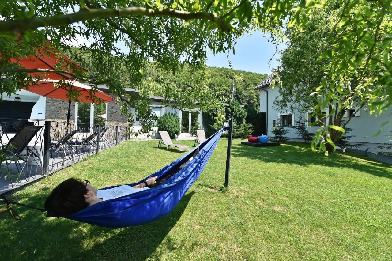 Mira By Atra Bed & Breakfast Tesila Exterior photo