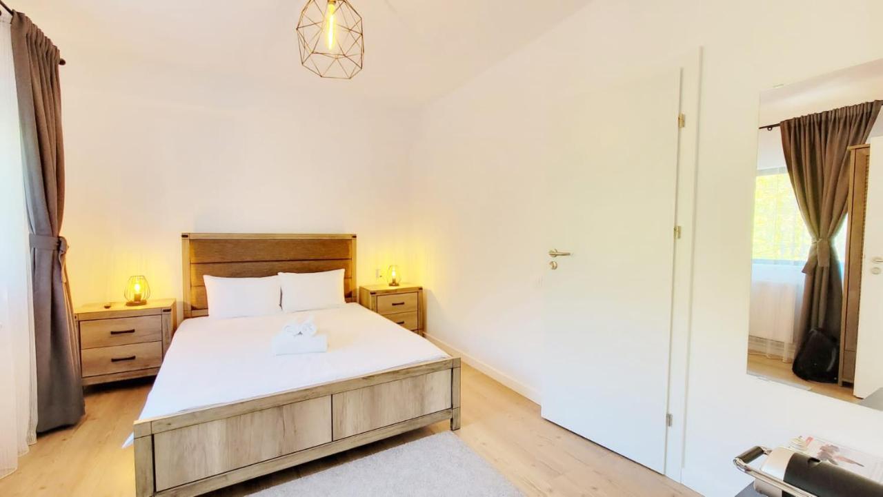 Mira By Atra Bed & Breakfast Tesila Exterior photo